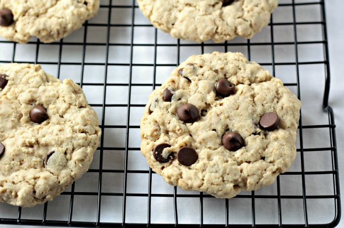 3 BIG Oatmeal Chocolate Chip Cookies 9319-680.jpg