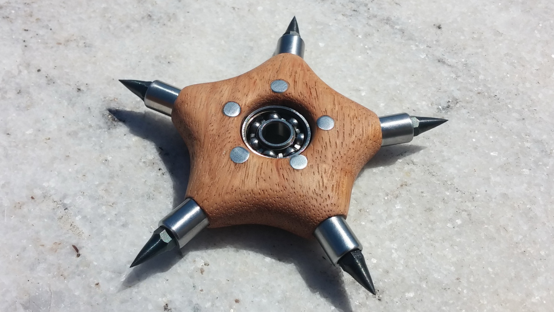 3-IN-ONE Fidget Spinner - Shuriken, Slingshot, Multi-Bit Screwdriver (100).jpg