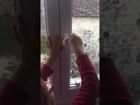 3D Window knob child security TEST on live/poign&amp;eacute;e fen&amp;ecirc;tre s&amp;eacute;curit&amp;eacute; enfant TEST en live
