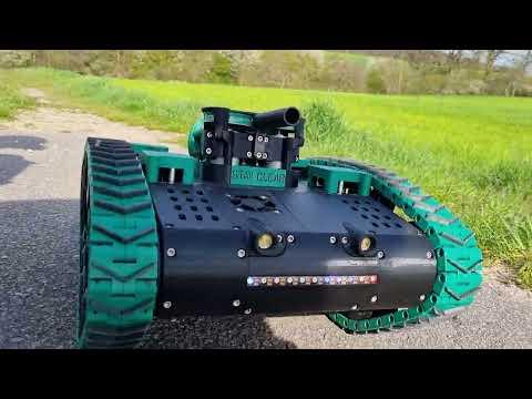 3D printed RC tank with operational gun