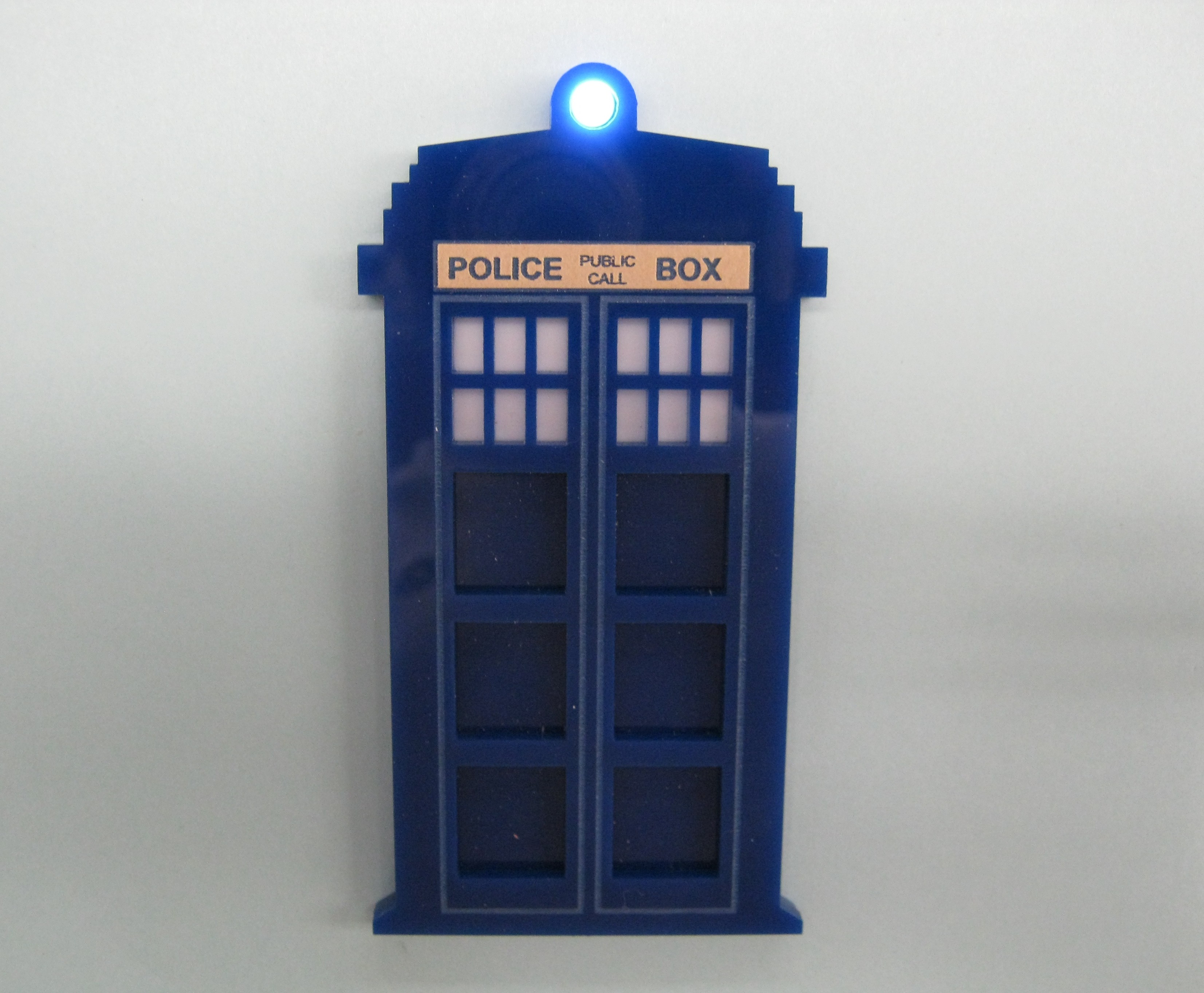 4-3-TARDIS with Light.JPG