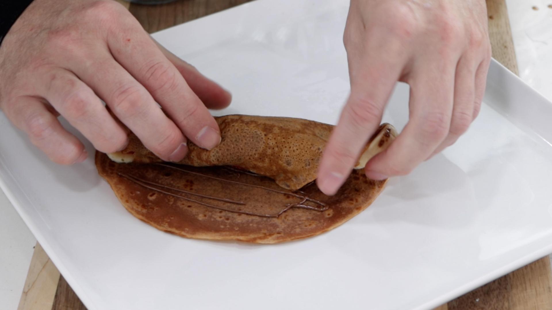 4-Ingredient Nutella Crepes Recipe.00_06_41_04.Still014.jpg