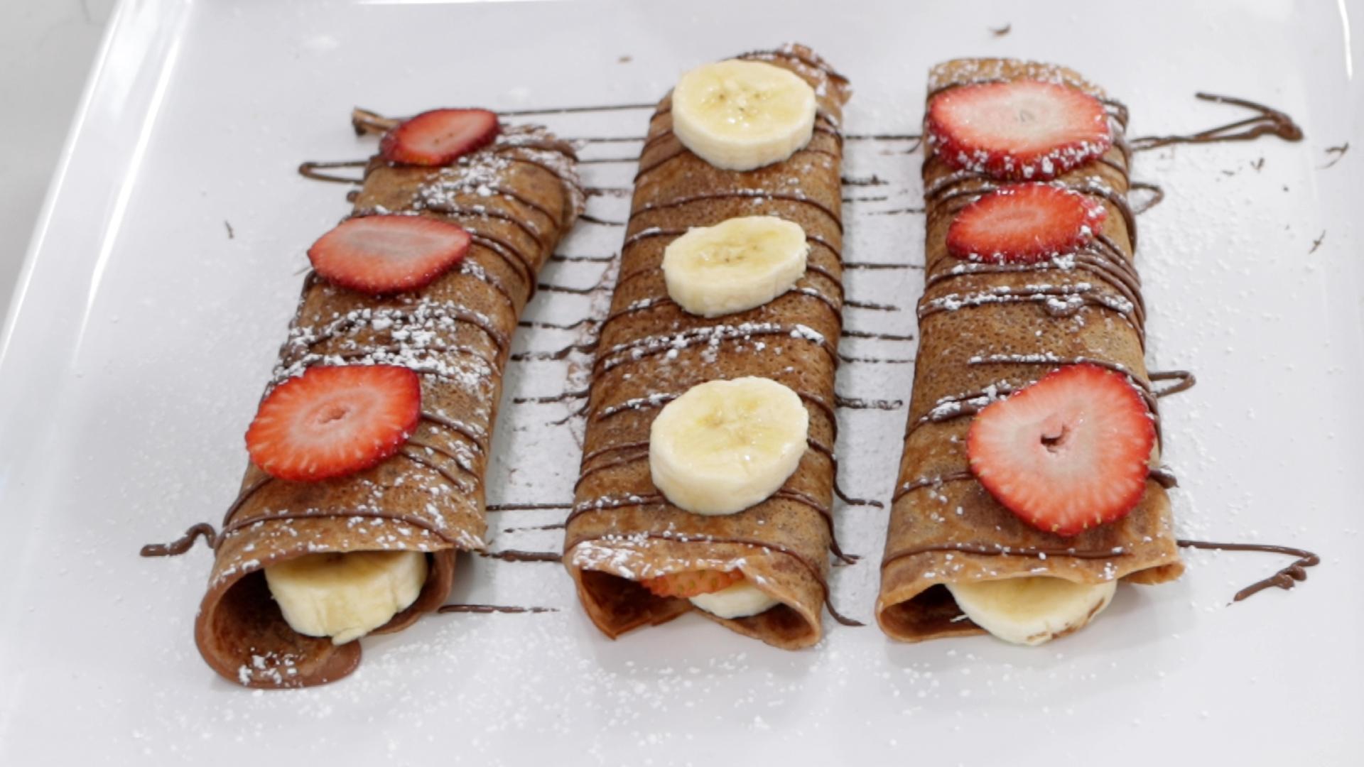 4-Ingredient Nutella Crepes Recipe.00_07_32_10.Still015.jpg