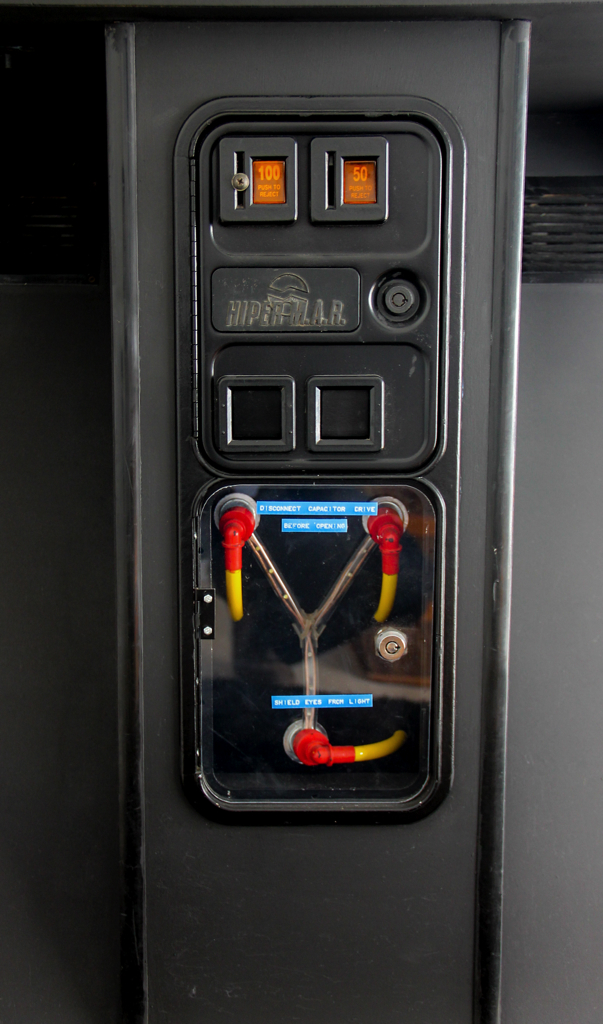 4-flux-capacitor1.jpg