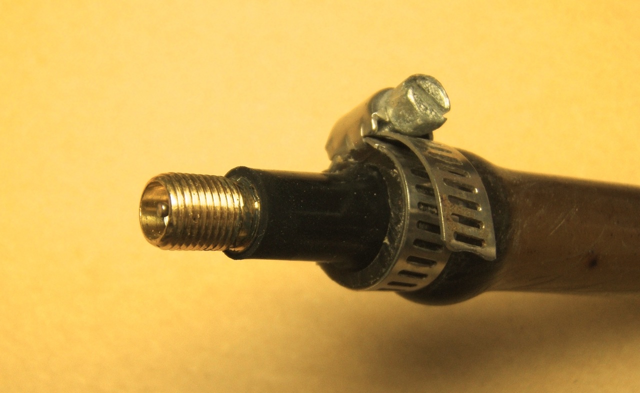 4. Tire valve on hose.jpg