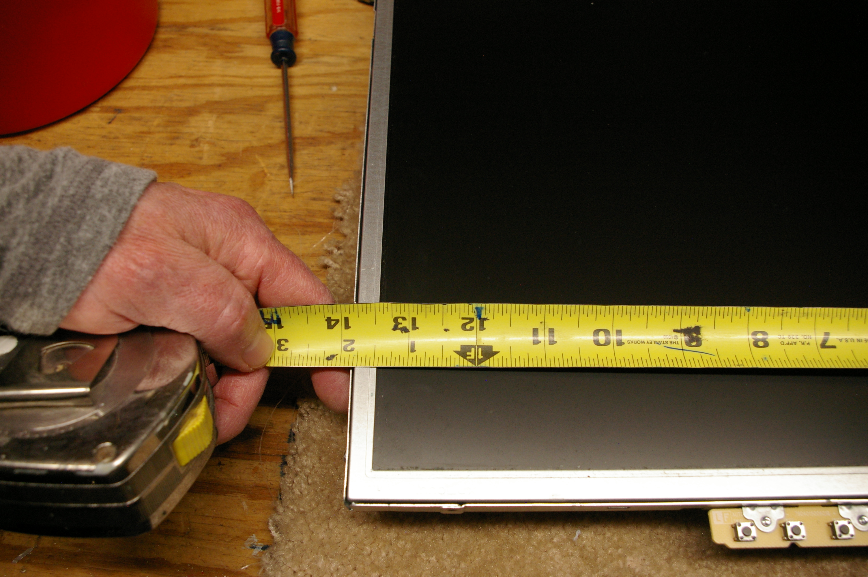 4.04 Screen Measurements.JPG