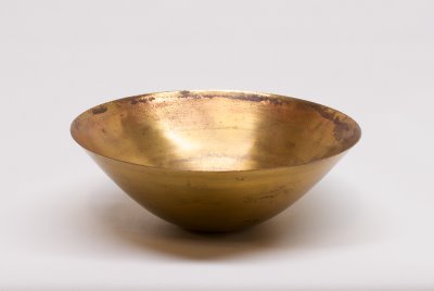 412_ronald-hayes-pearson-brass-nickel-bowl4.jpg