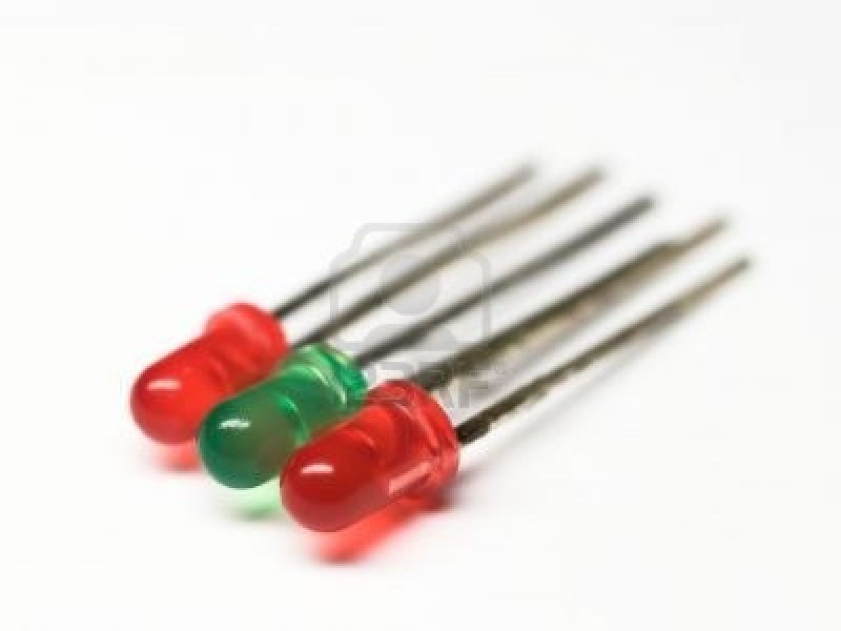 593493-red-and-green-light-emitting-diodes-white-led.jpg