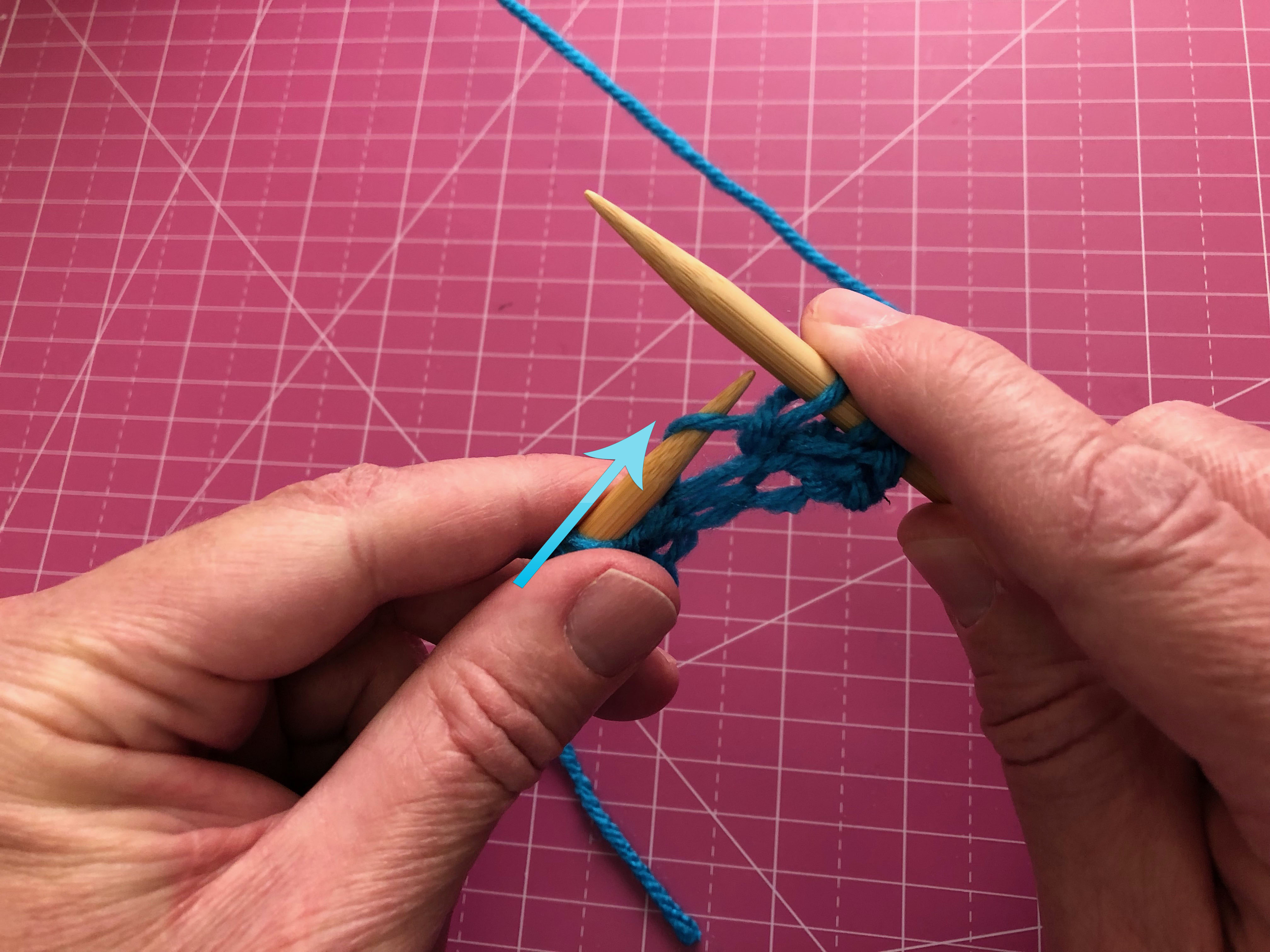 6 R Taking stitch off right-hand needle KNITTING.jpg