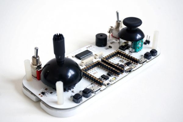 600px-Microduino_Joypad_nilong.jpg