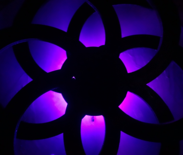 600px-Sculpture_Kin&eacute;tique_&agrave;_effet_Moir&eacute;_DSC07077.jpg