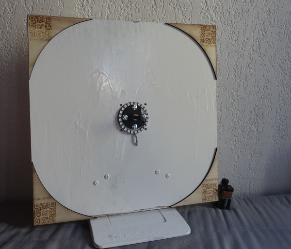 600px-Sculpture_Kin&eacute;tique_&agrave;_effet_Moir&eacute;_DSC06716.JPG