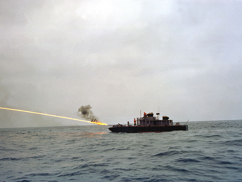 797px-US_Navy_patrol_boat_with_flame_thrower_1969.jpg