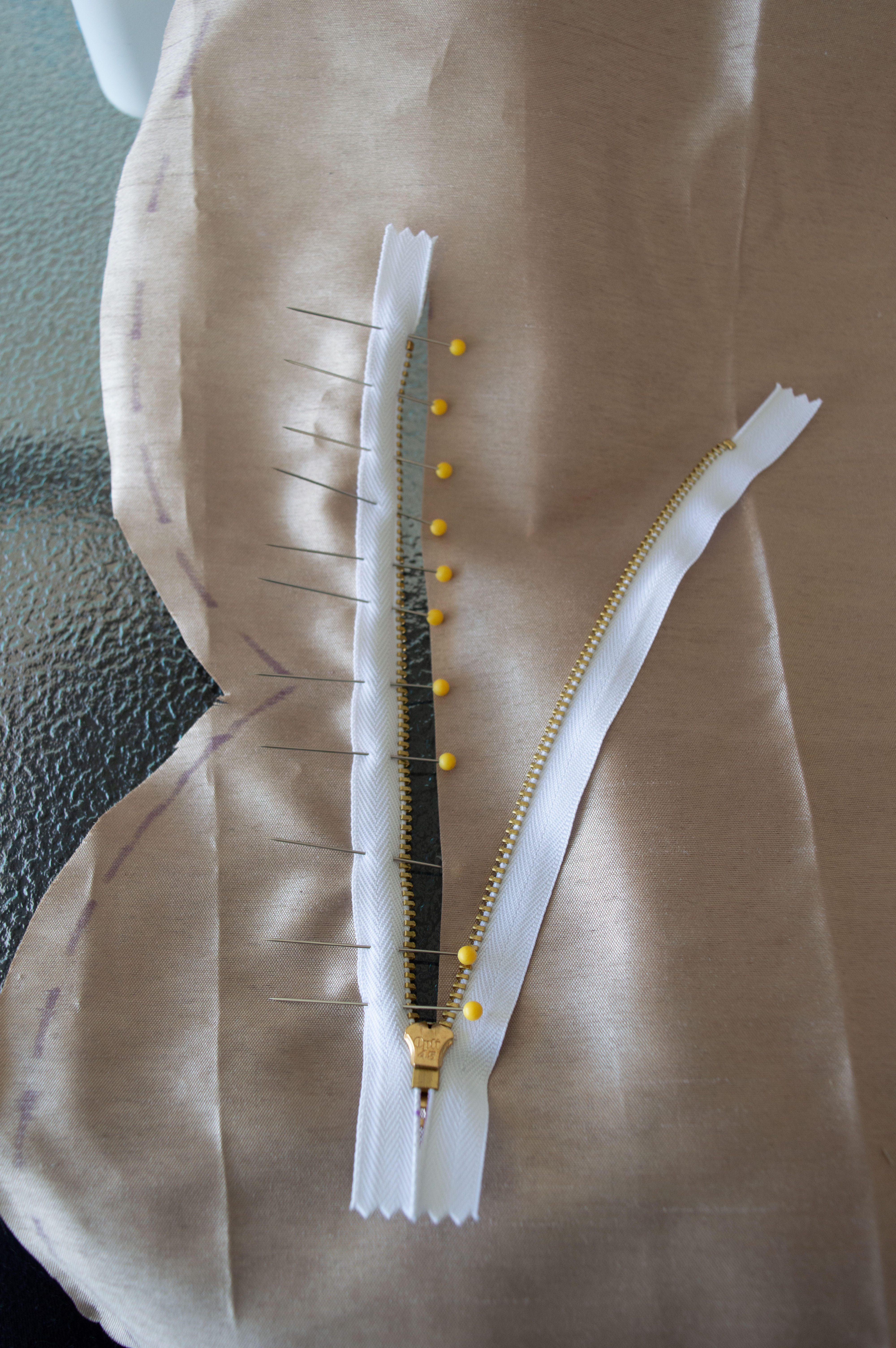 8d attach zipper.jpg