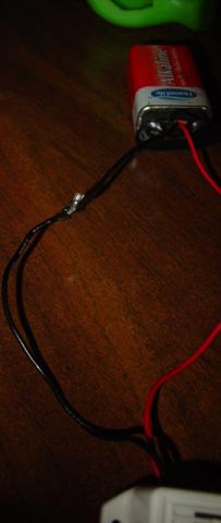 9v clip to buzzer black wire.JPG