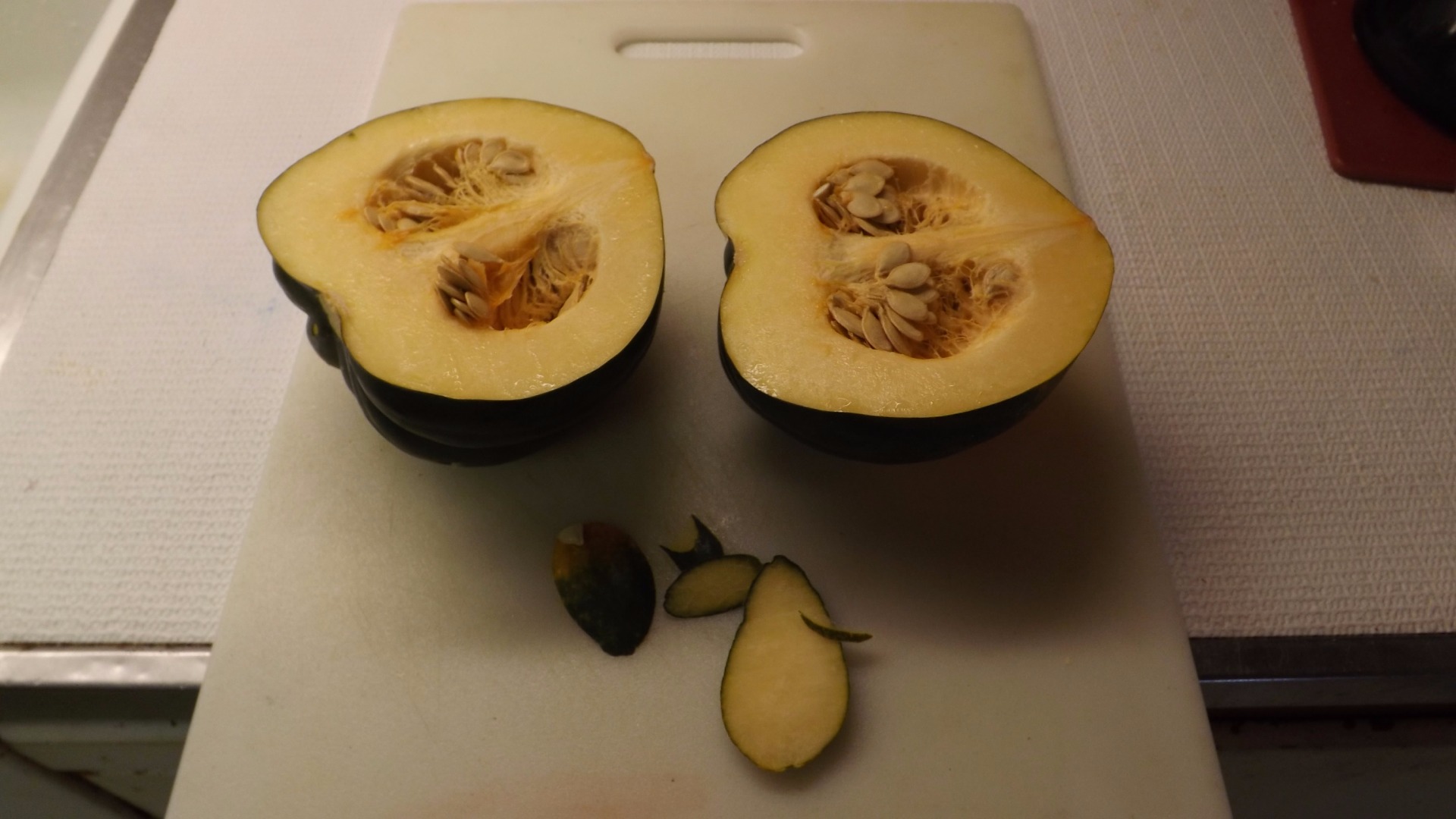 ACORN SQUASH 002.JPG