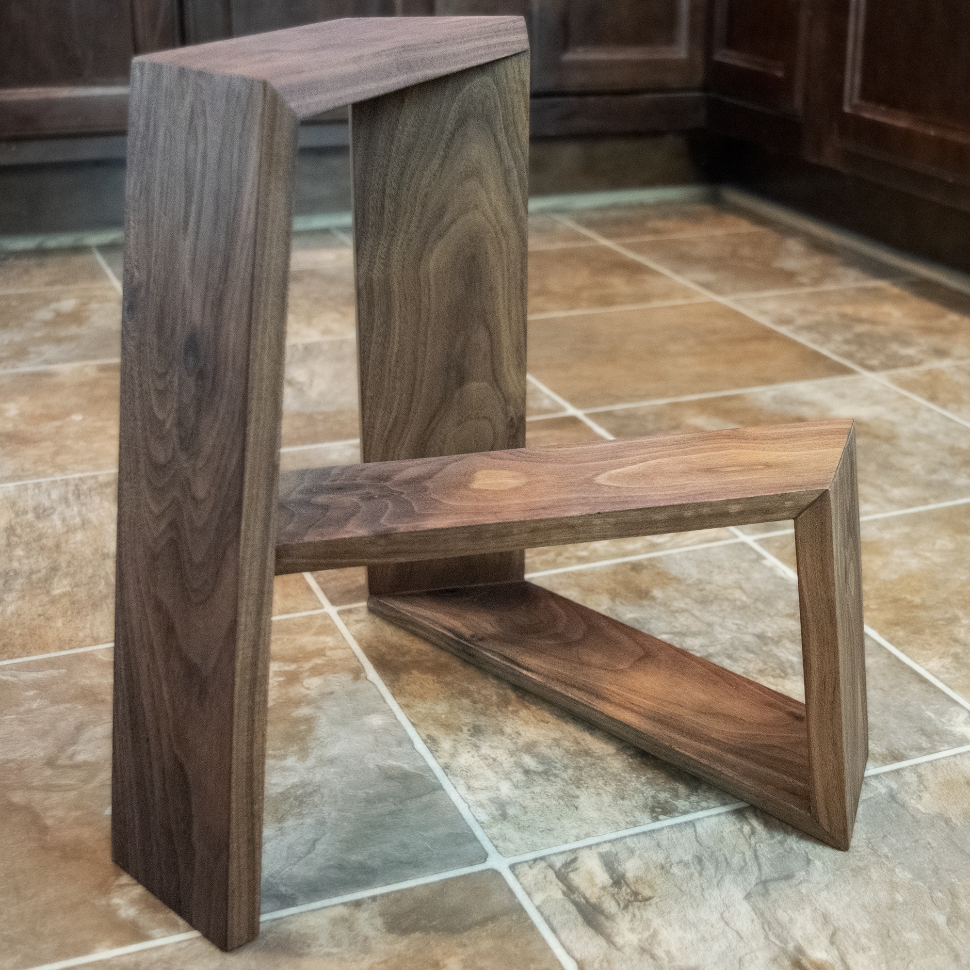 AD-Modern-Step-Stool-Timber-Biscuit-Woodworks-Right.png