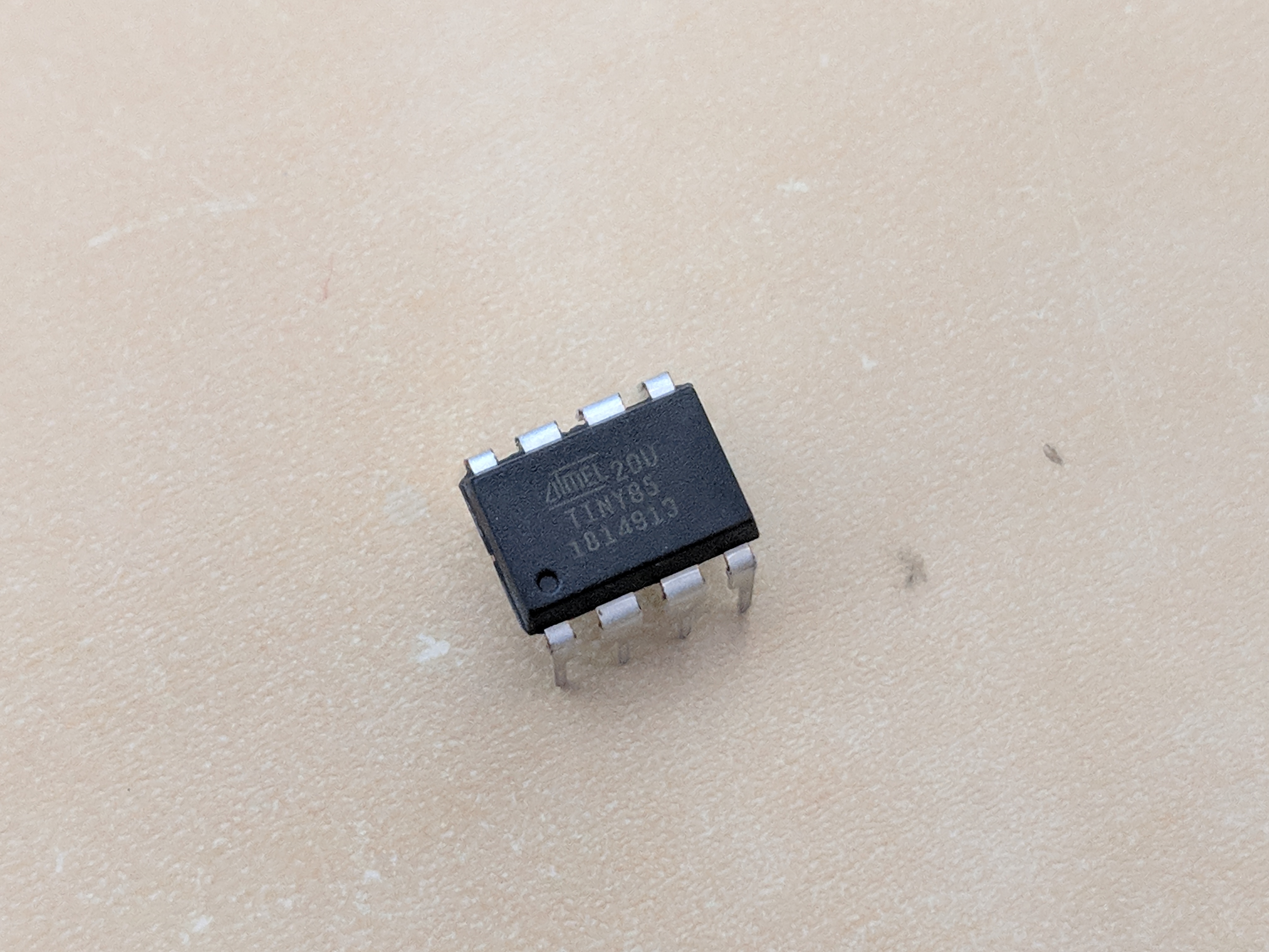 ATTINy85Closeup.jpg