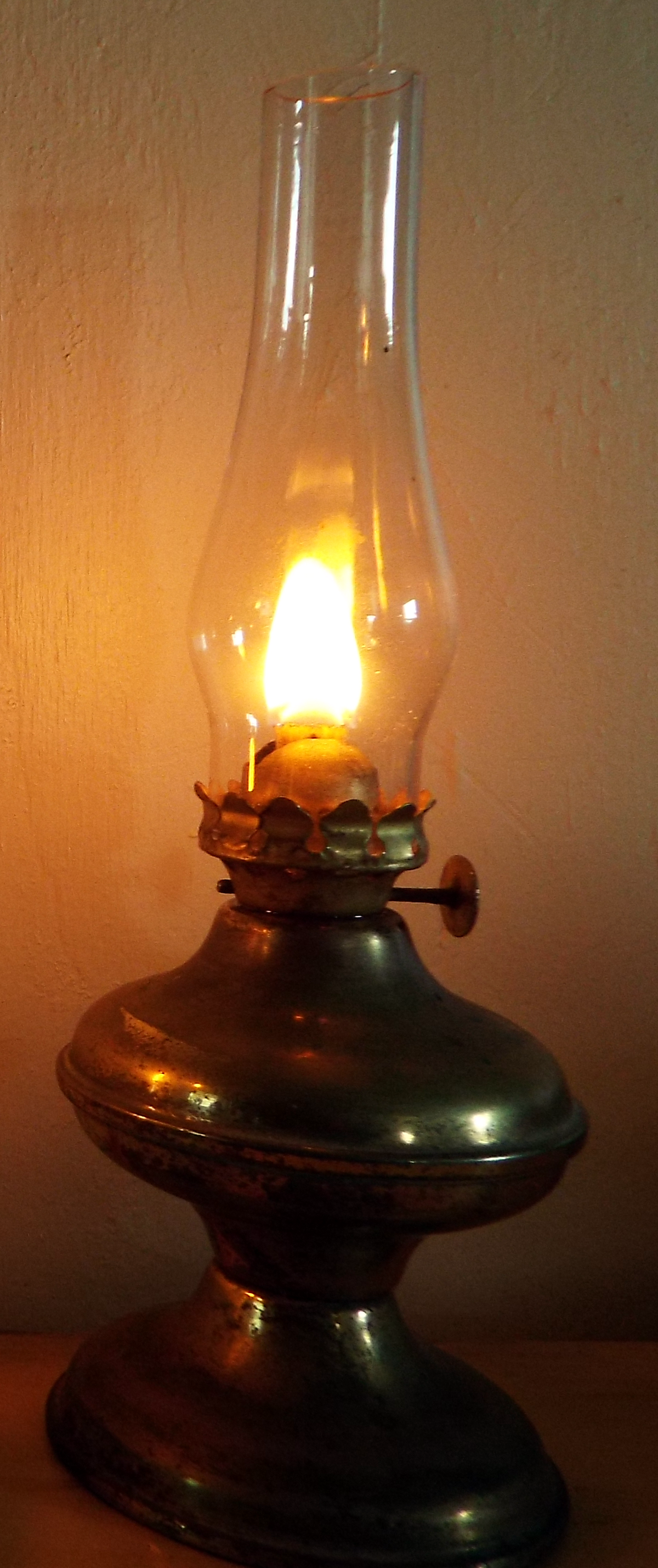 Acorn Lamp.png