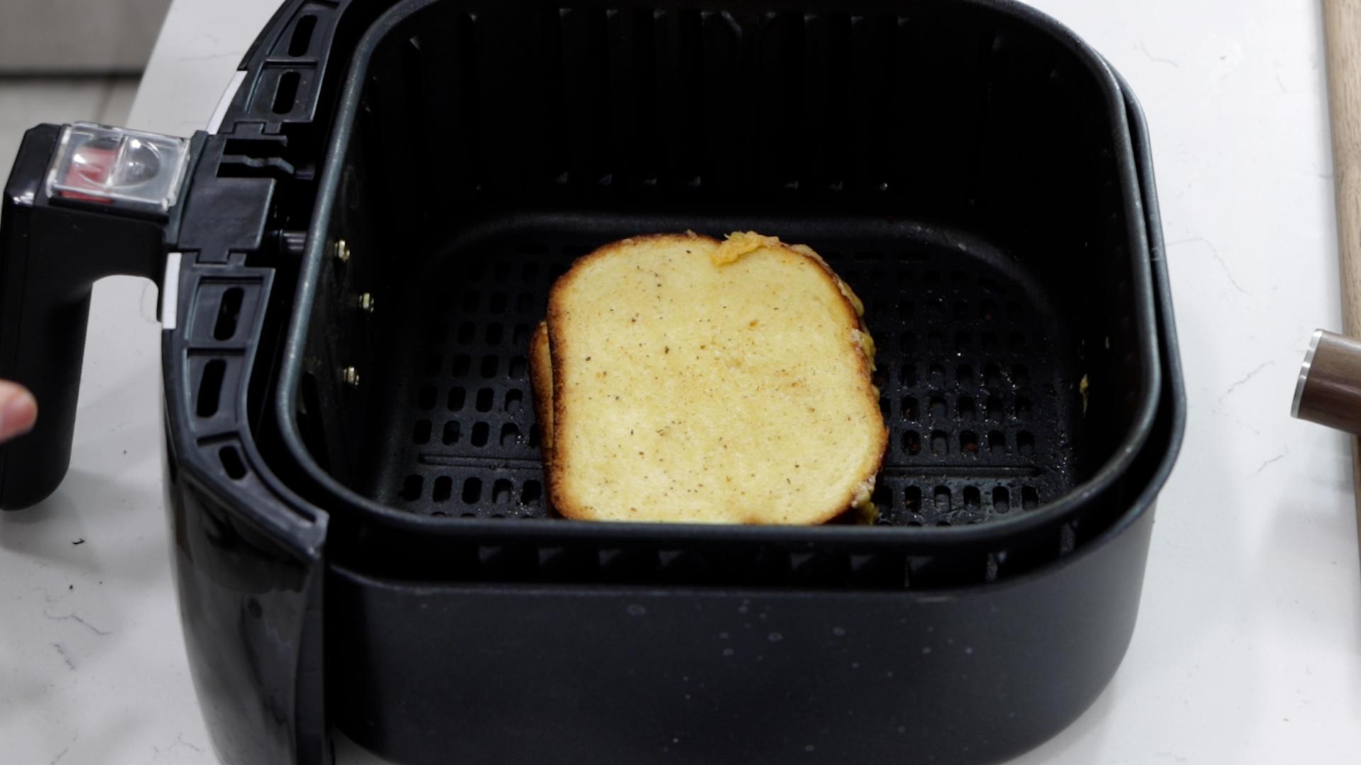 Air Fryer Grilled Cheese Sandwich.00_04_54_22.Still005.jpg