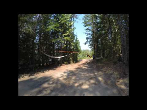 Air yoga on a slackline