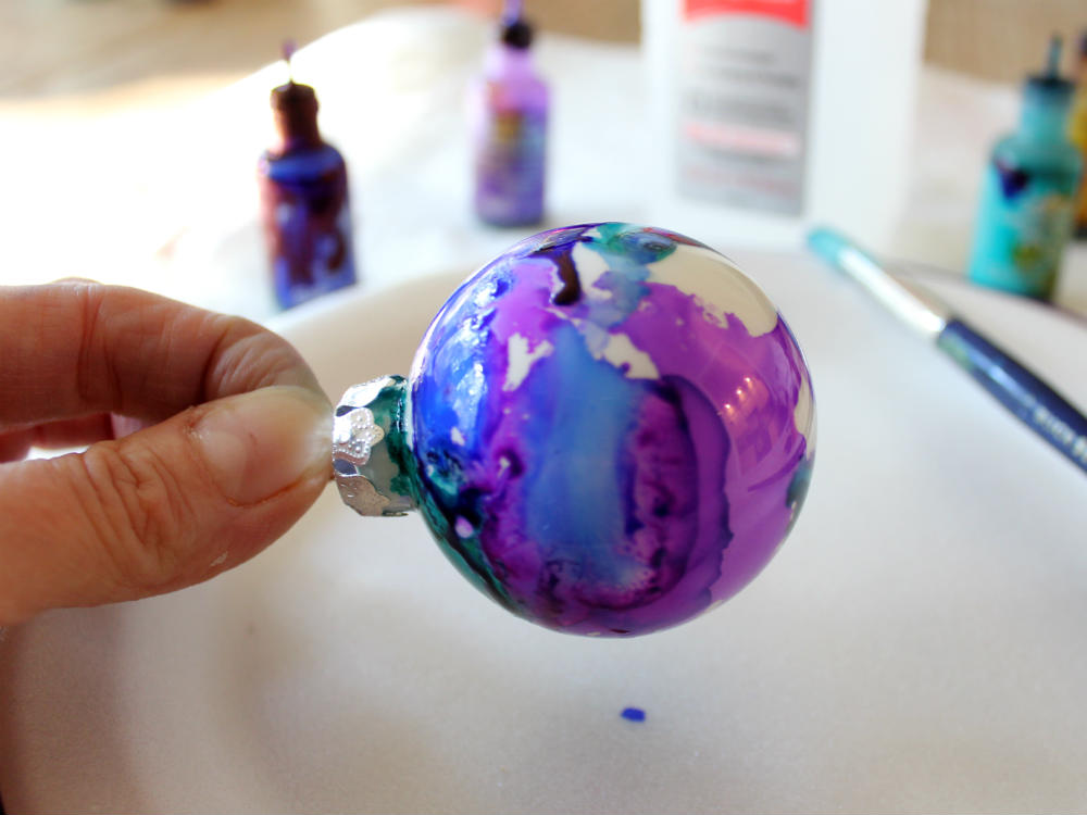 Alcohol Ink Christmas Ornaments step 5.jpg