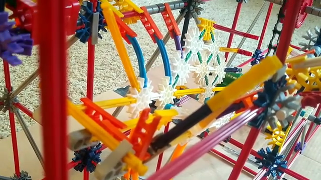 Alpha - A K'nex Ball Machine 2-5 screenshot.png