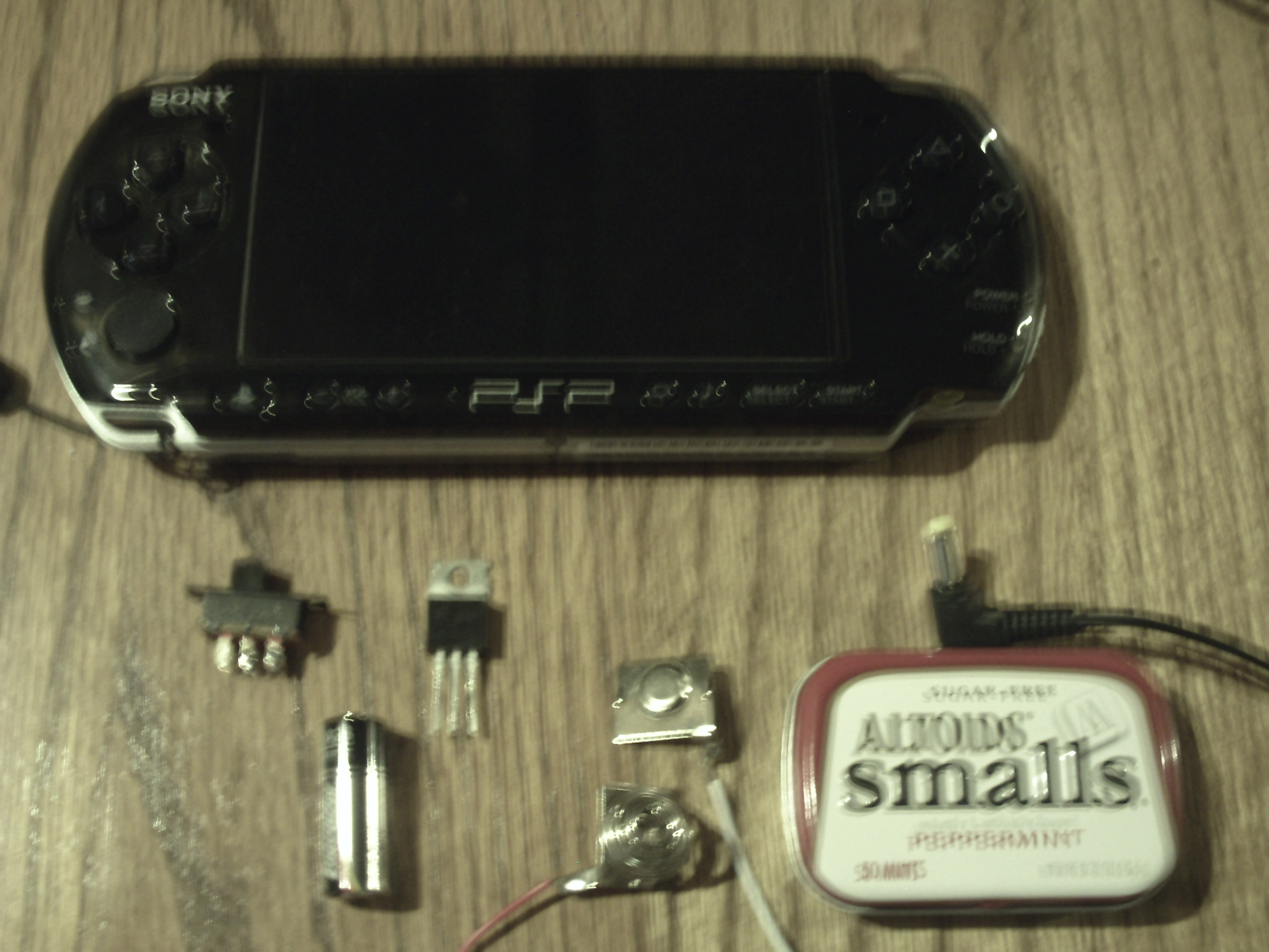 Altoids PSP Charger 001.jpg