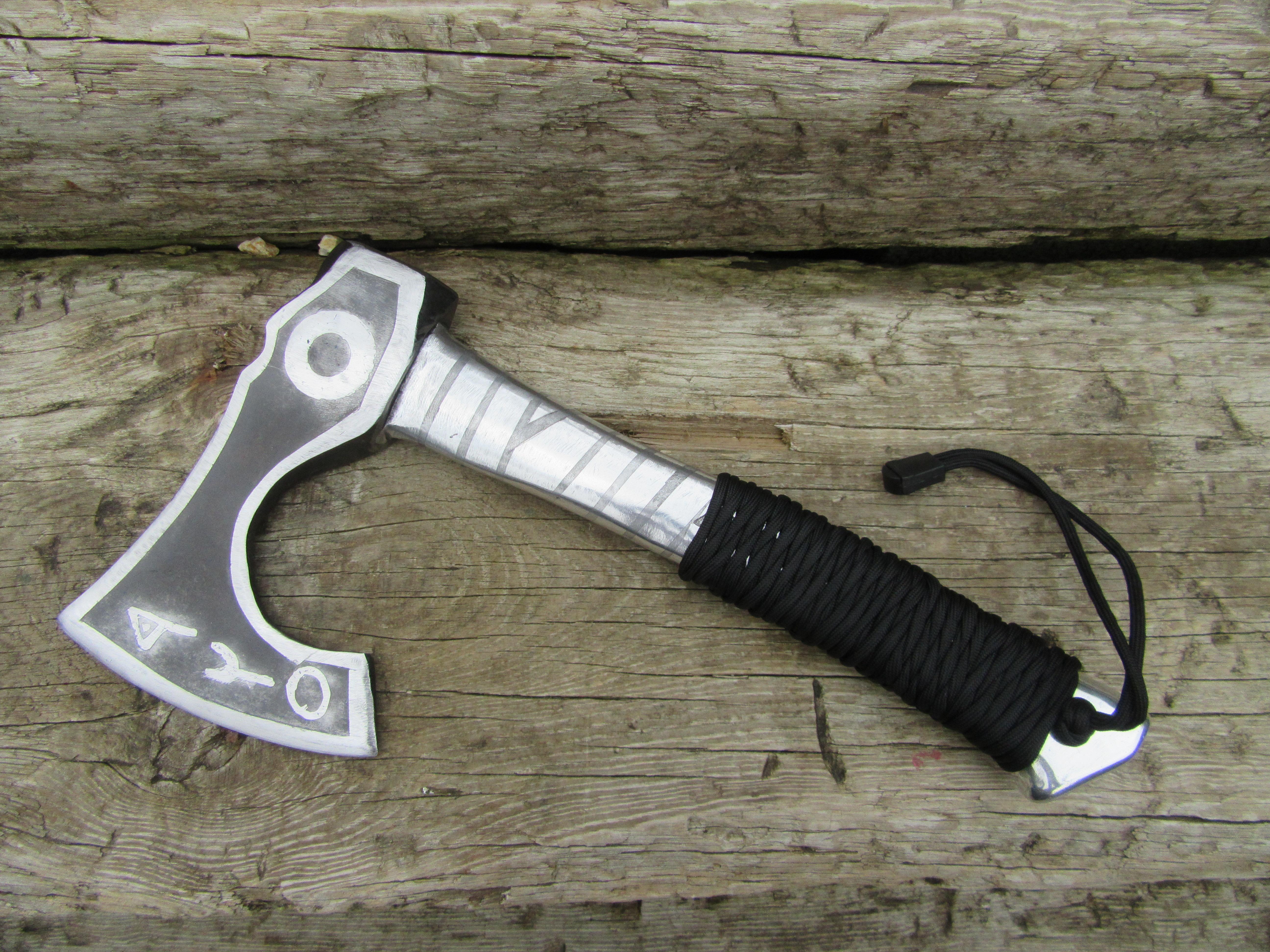 Aluminum casting Viking axe handle with Paracord 1.JPG