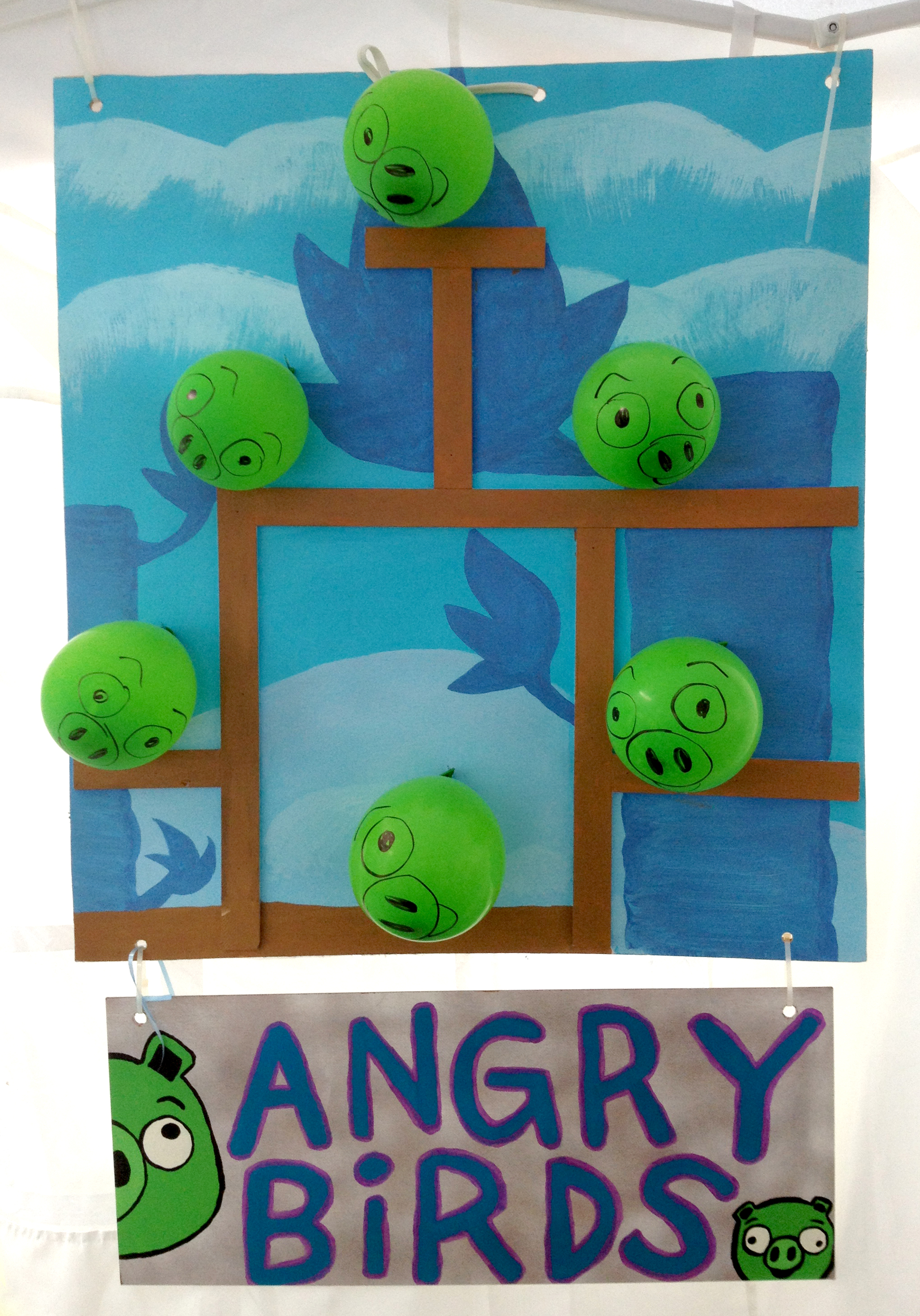 AngryBirdsGameBoard.jpg