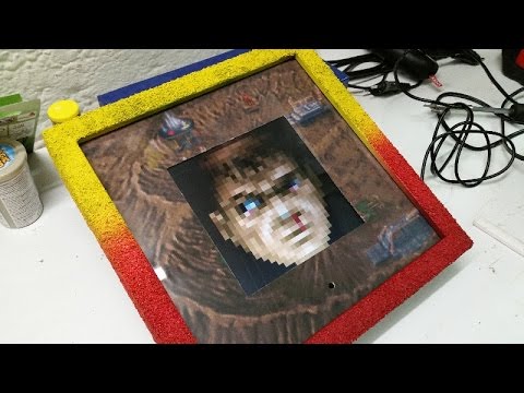 Animated Doomguy Picture Frame | DIY wall art