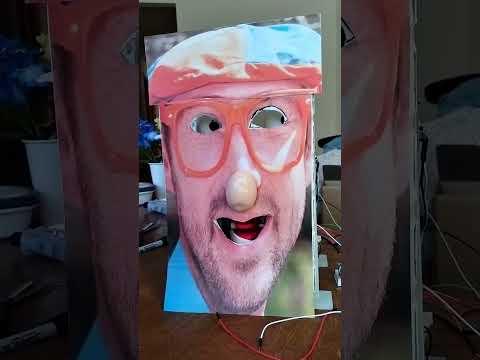 Animatronics face Blippi_toybot