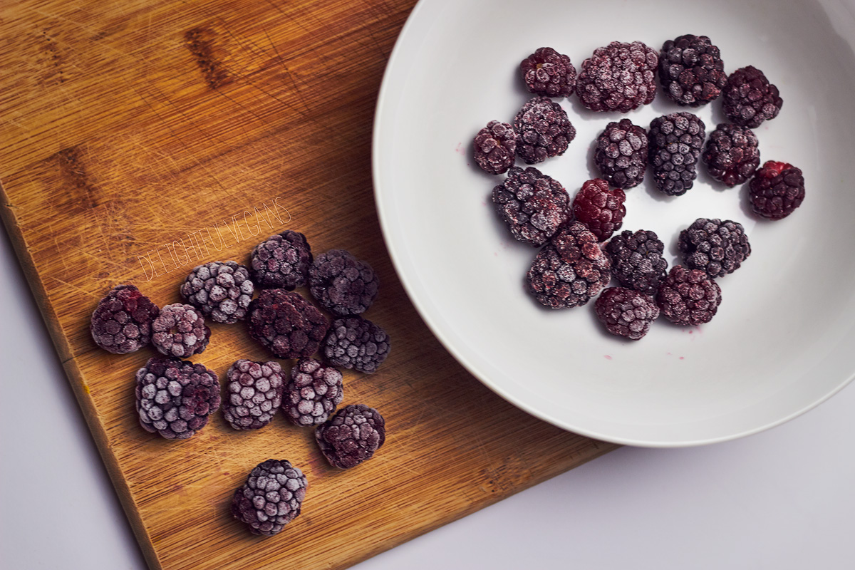 Apple-Blackberry-Crumble.jpg