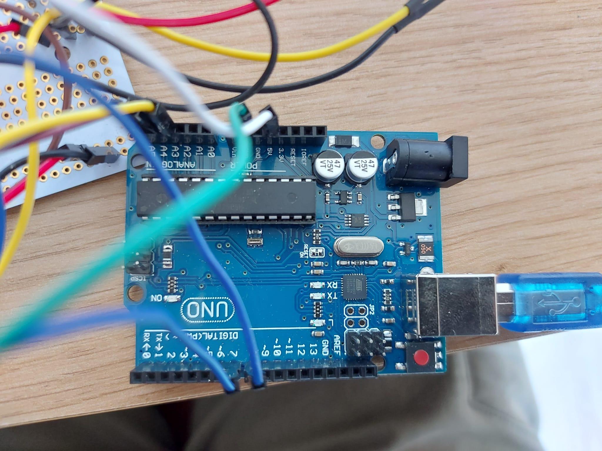 Arduino UNO.jpg