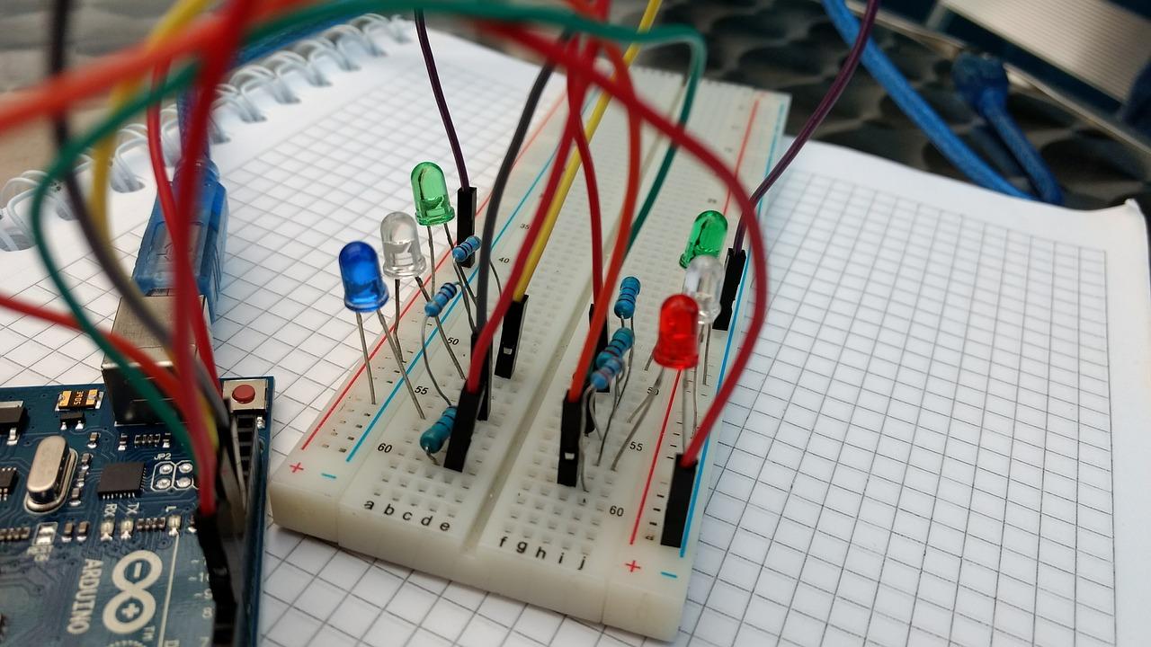 Arduino With LEDS.jpg