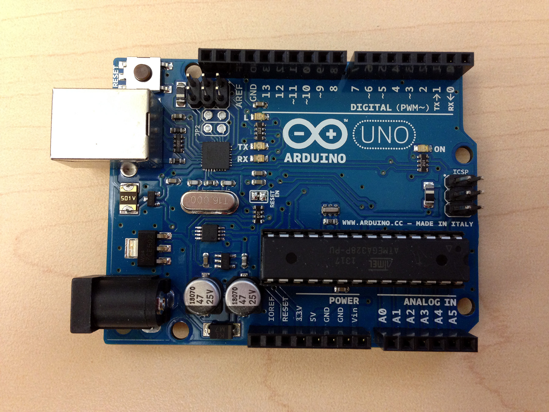 Arduino_UNO_board1.jpg