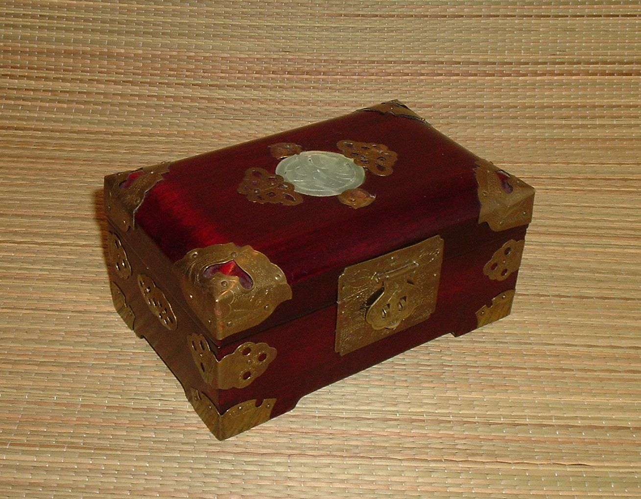 Asian Jewelry Box.jpg