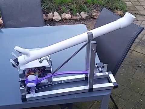 Automatic catapult -  Outdoors