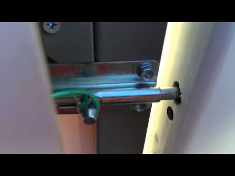 Automatic gate keypad lock