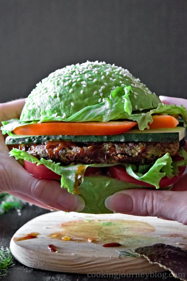 Avocado Burger &ndash; Vegan Burger Recipe 4.jpg