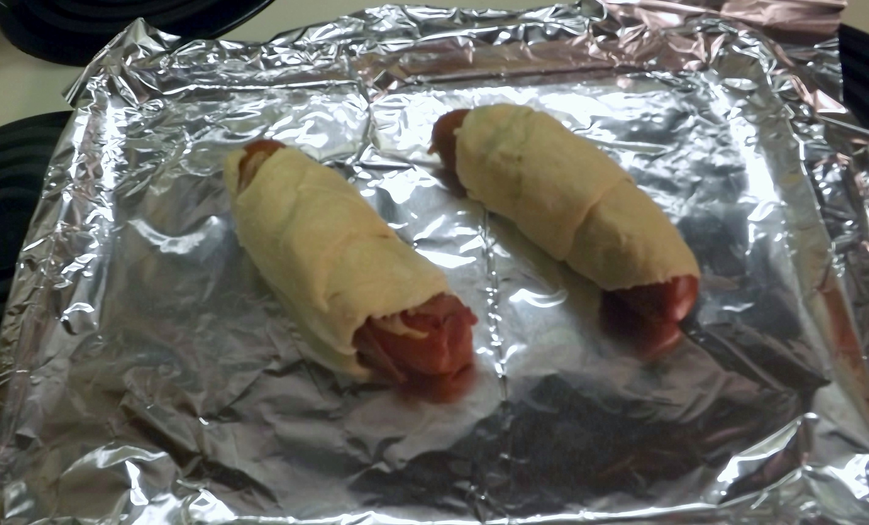 BACON WRAPPED BULL DOGS IN A BLANKET 2 008.JPG