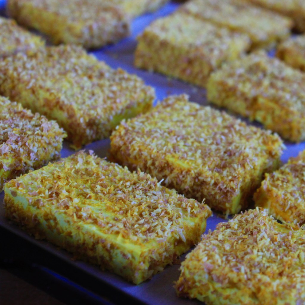 Baked-Coconut-Crusted-Tofu-with-Thai-Chili-Sauce-7.jpg