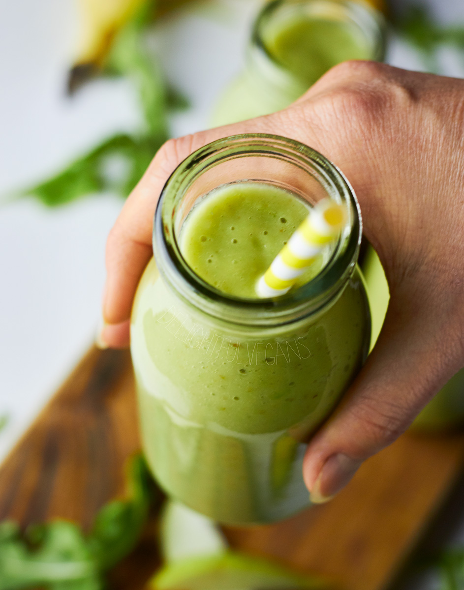 Banana-Green-Smoothie-holding-WP.jpg