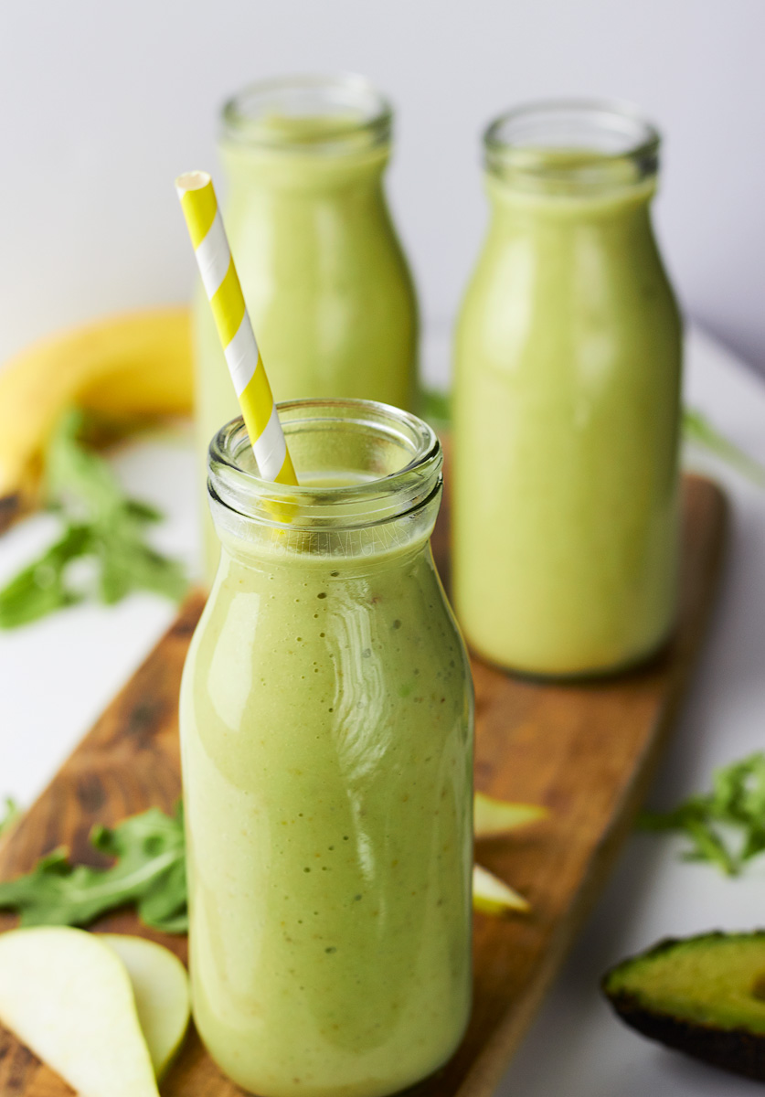 Banana-Green-Smoothie-side-WM.jpg