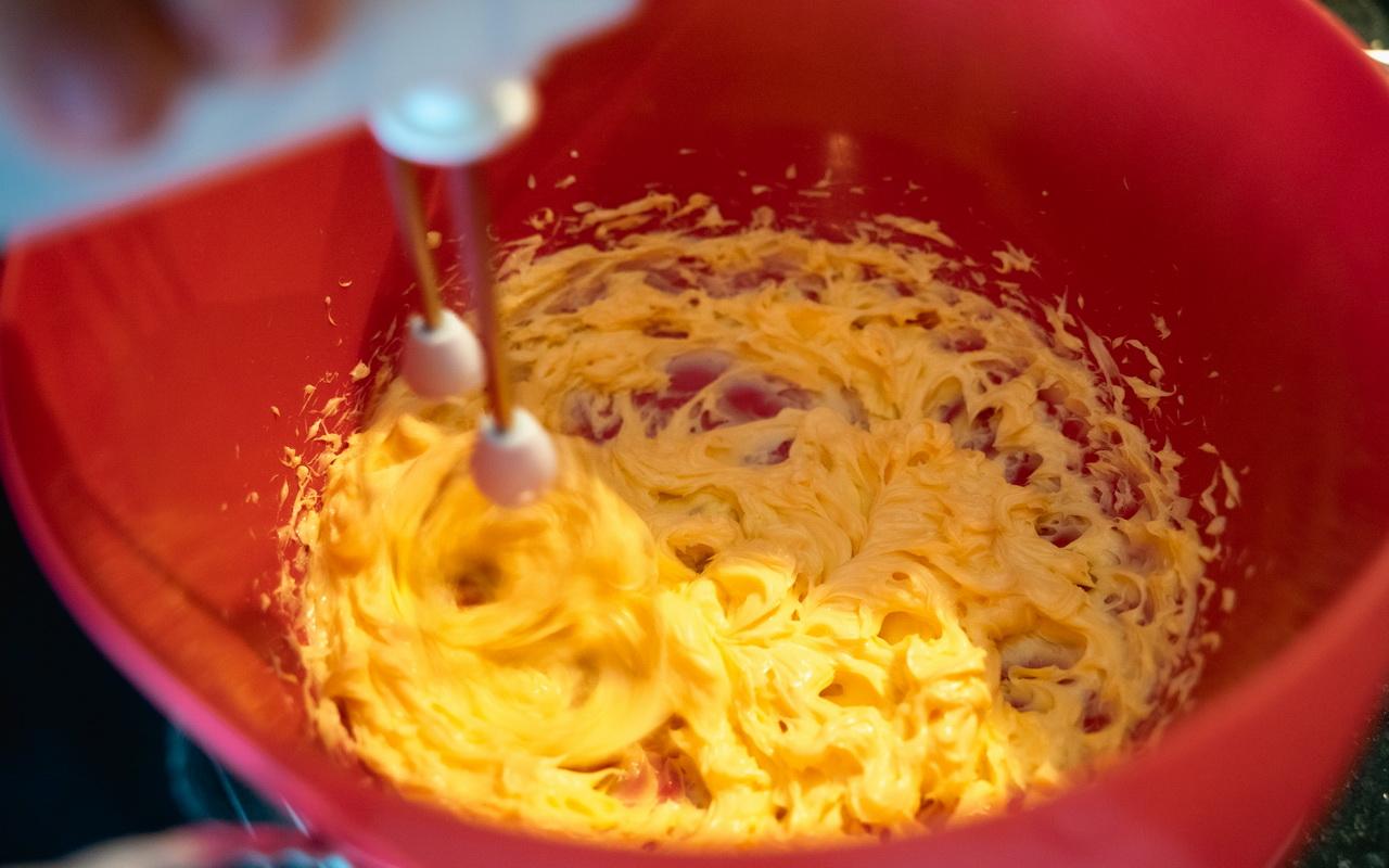 Bat &amp; Spider Halloween Cupcakes - Mixing Egg Yolk And Butter.jpg