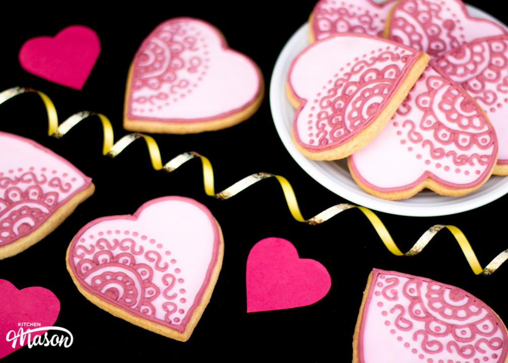 Beautiful Valentines Day Heart Cookies-18.jpg