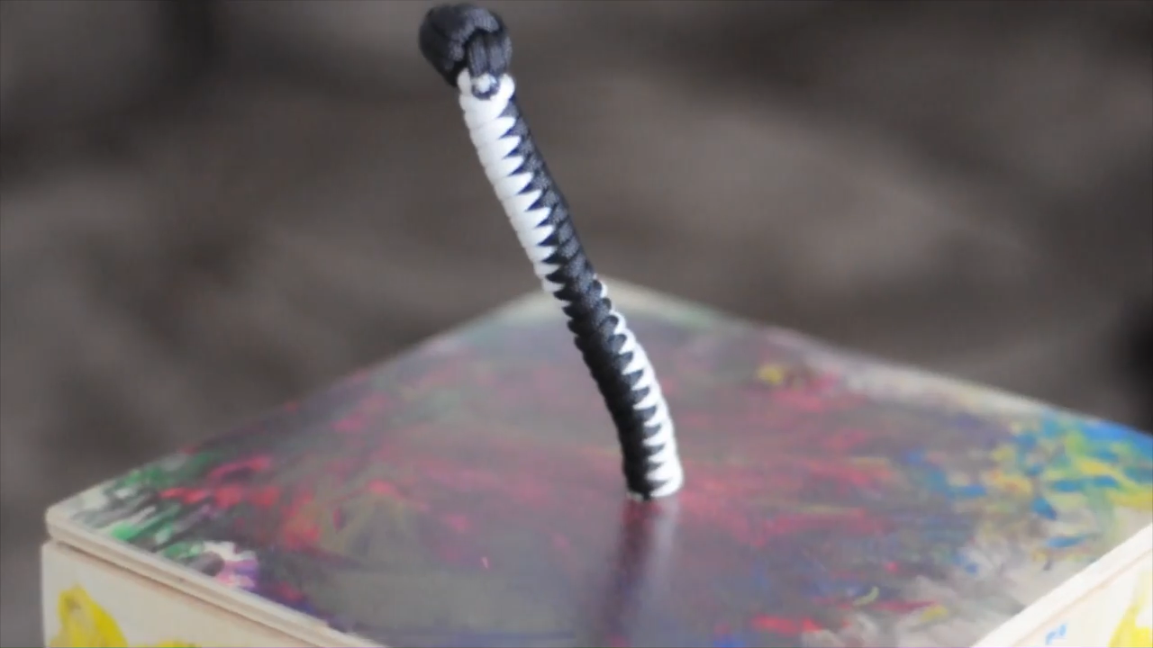 Bildschirmfoto von Mitered Box With Paracord Handles - YouTube.mp4 - 38.png