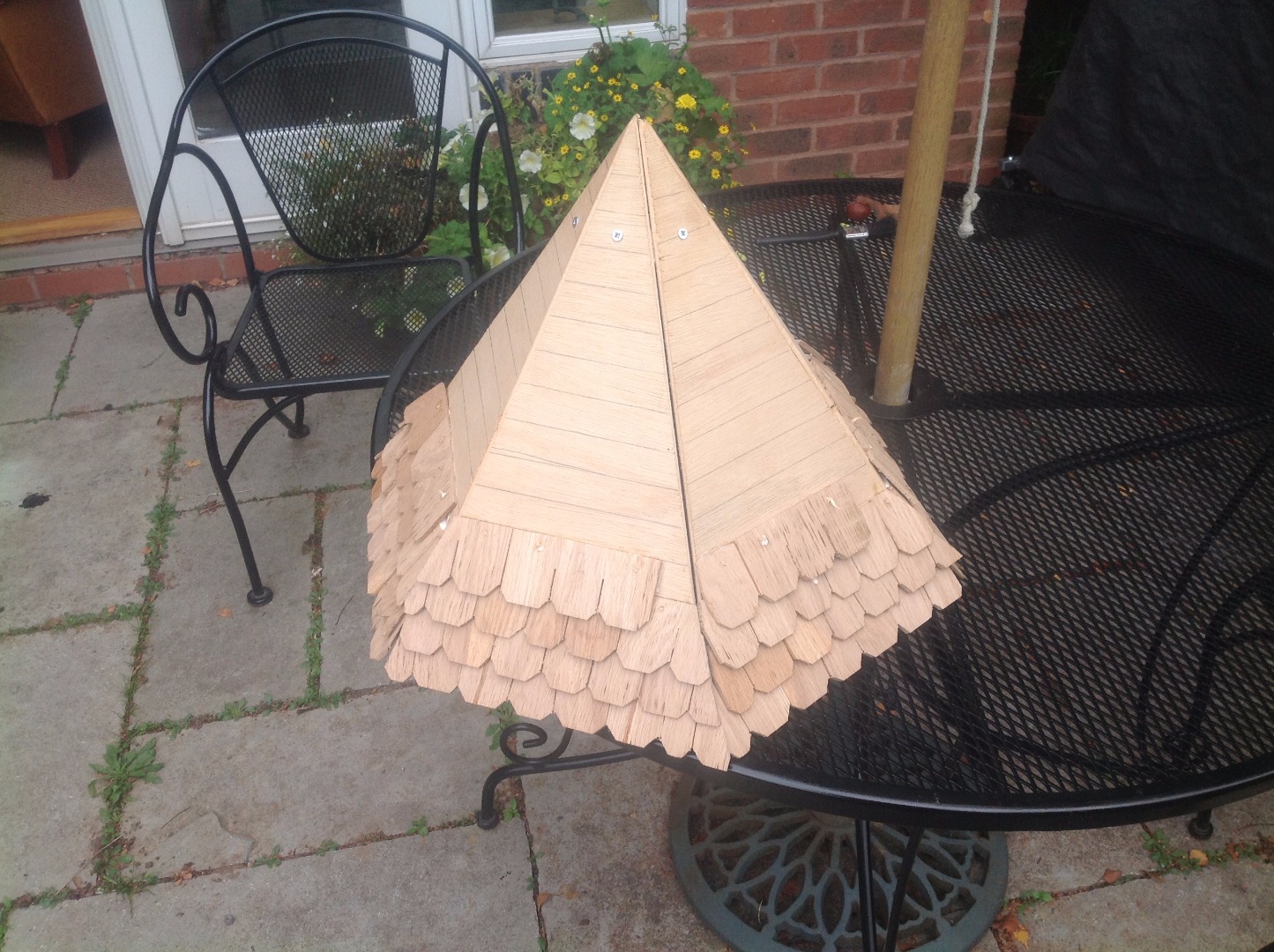 BirdTablePartRoofed.JPG