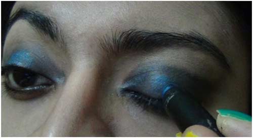 Black Eye Makeup tutorial3.jpg