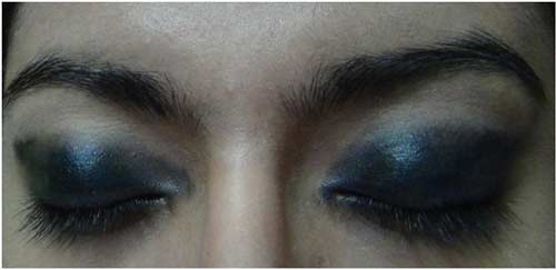 Black Eye Makeup tutorial4.jpg